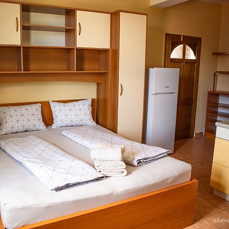 Guesthouse Marija 洛帕 外观 照片