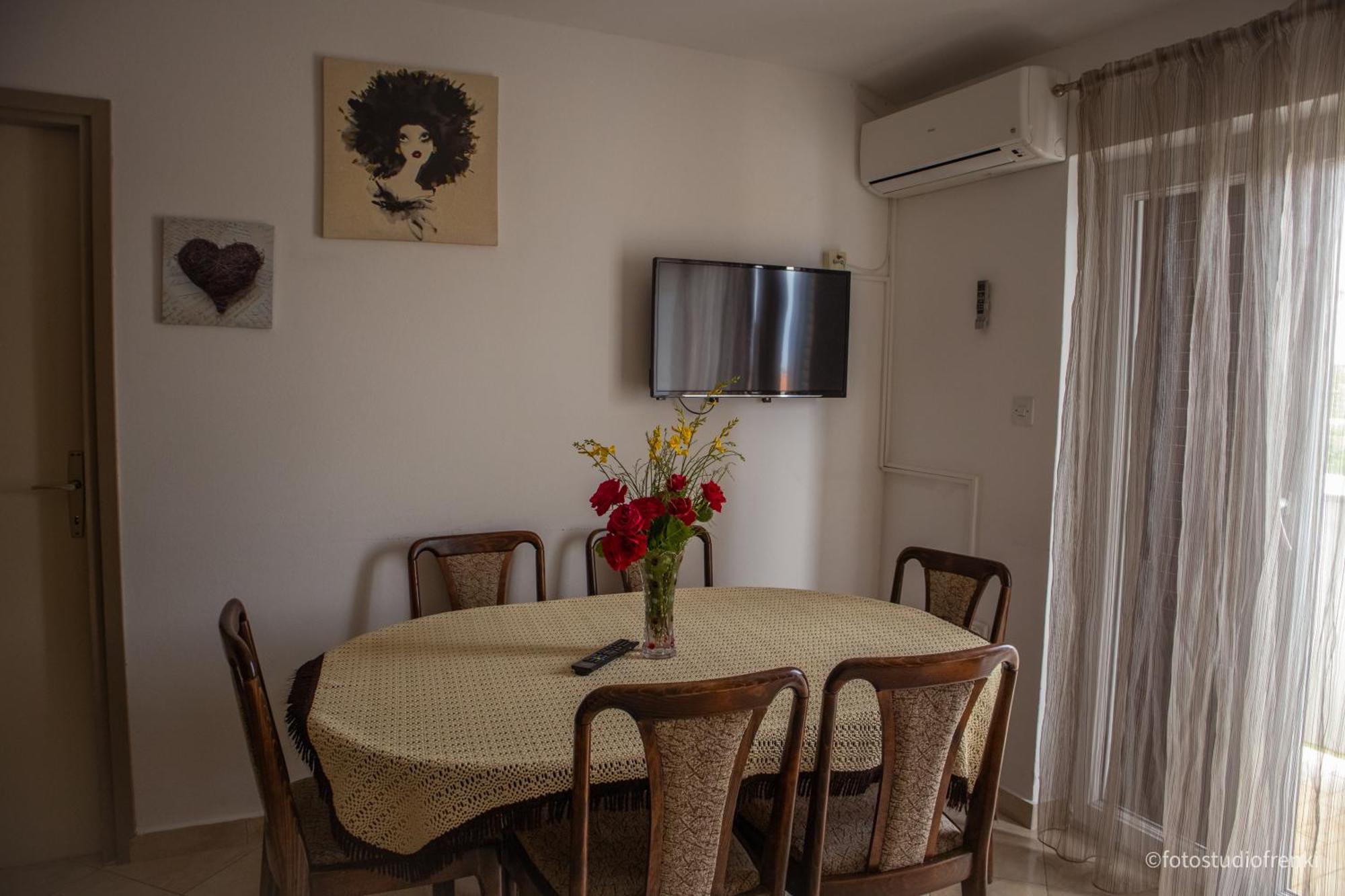 Guesthouse Marija 洛帕 外观 照片